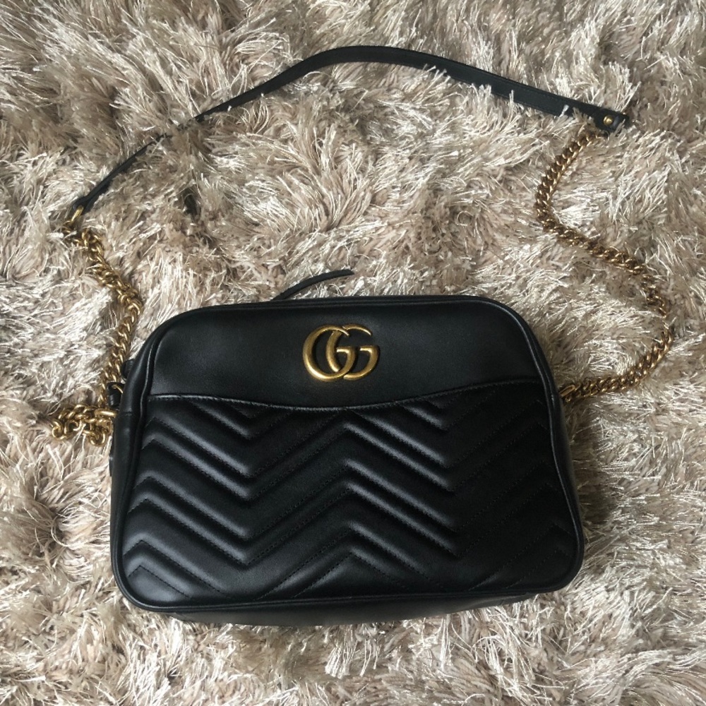 Gucci Marmont Matelassé! Used once!! Size large